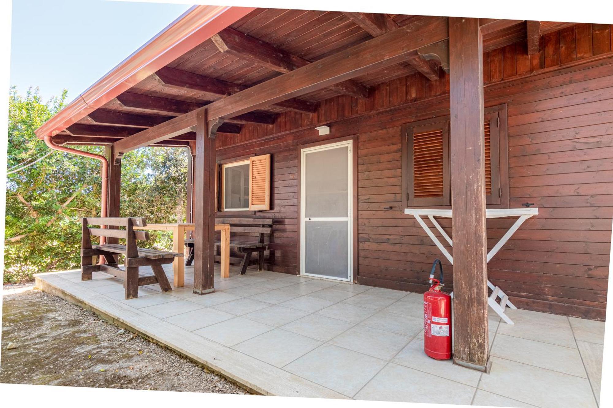 Bio Agriturismo Salos Алимини Екстериор снимка